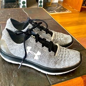 Under armor athletic shoes. Speedform. Women size 10.